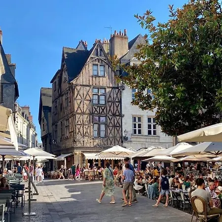 L'eskale / Gare De Τουρ