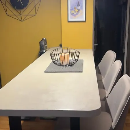 L'eskale / Gare De Apartment Tours