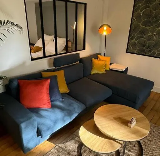 L'eskale / Gare De *