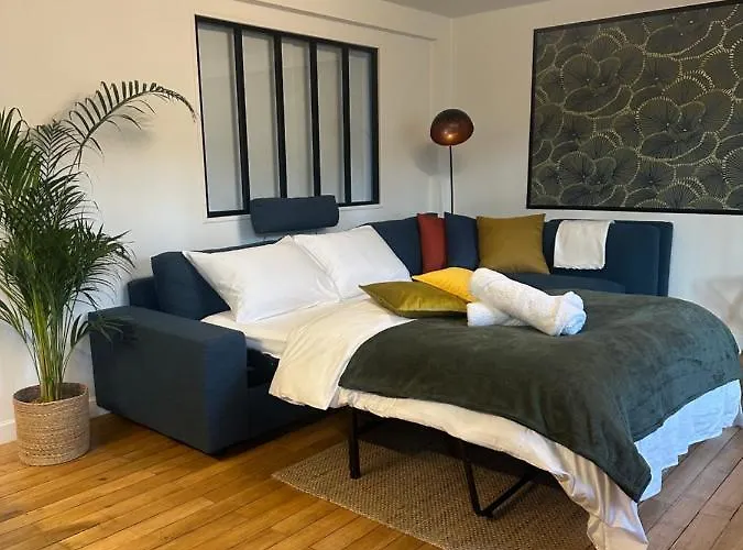 L'eskale / Gare De Lägenhet *